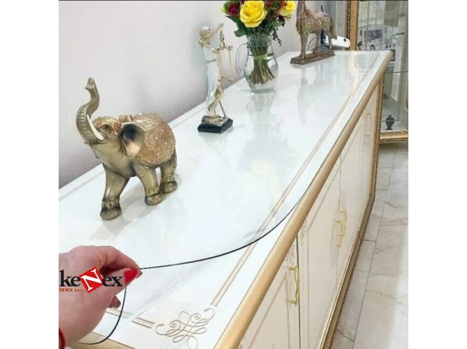 ubrus na stul z mekkeho skla 85 8x116 cm