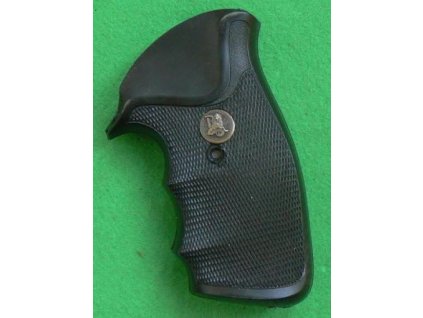 strenka-ruger-gp-100-revolver