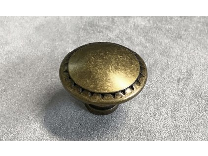 Rustikální nábytková knopka ORA DC7167-EAB mosaz patina