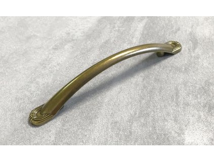 Rustikální nábytková úchytka UM-032-G4 mosaz patina