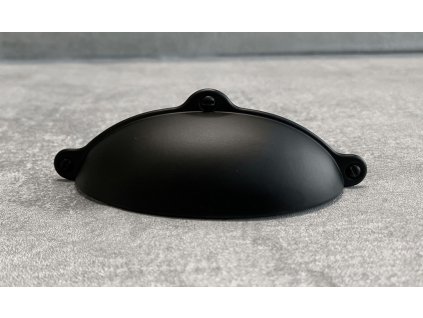 Rustikální nábytková úchytka SARDENA "mušle" UM-049 černá