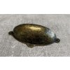 Rustikální nábytková úchytka SARDENA "mušle" UM-049 mosaz patina