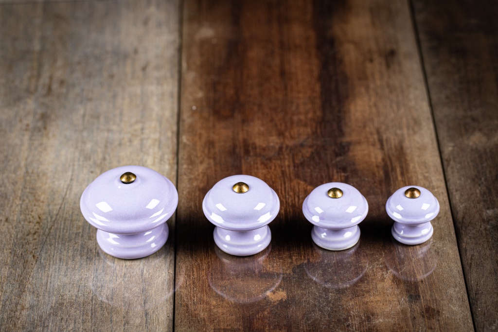 Levně Porcelánová úchytka - fialková - HLADKÁ Velikost: Malé
