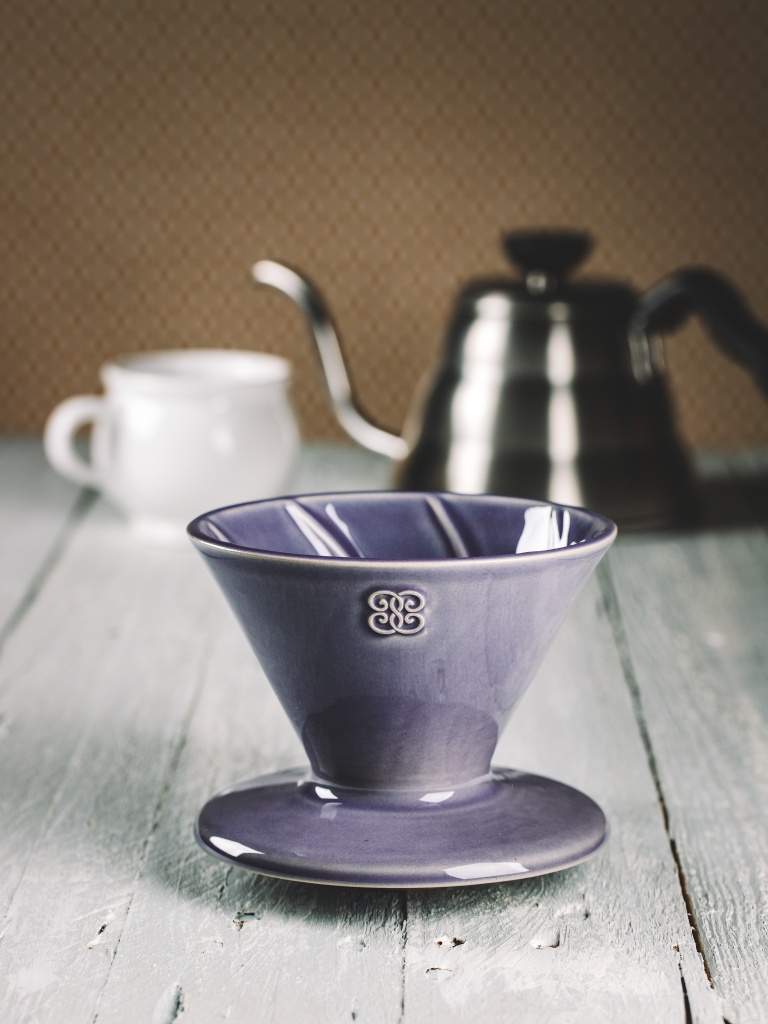 Levně Keramika Vanya Dripper - překapávač na kávu - levandulový