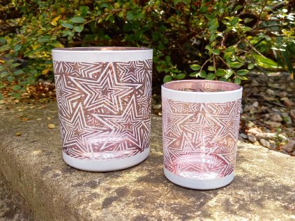 Skleněný růžový svícen