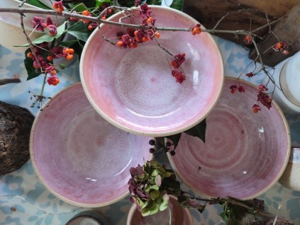 Pink magic pasta bowl