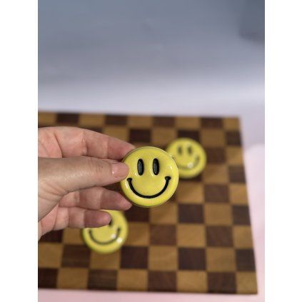 HAPPY magnet