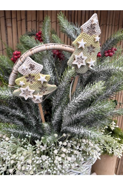 Sada zimních stromečků se stříbrným zdobením