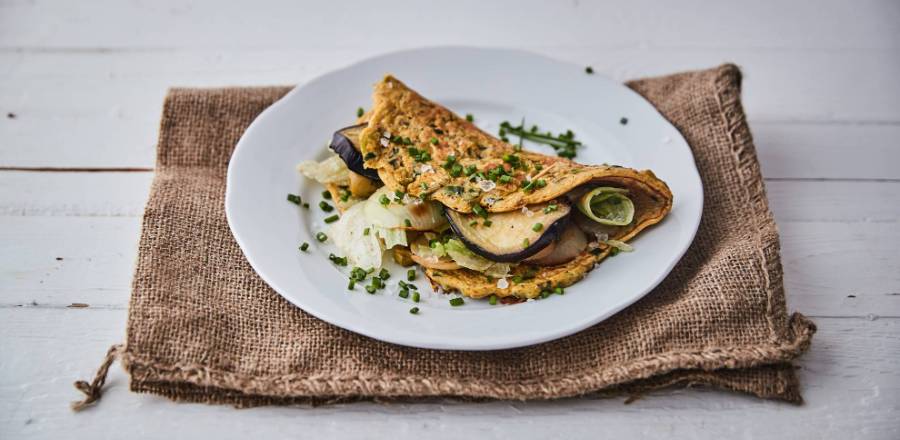 Omelette mit gebratenem Gemüse