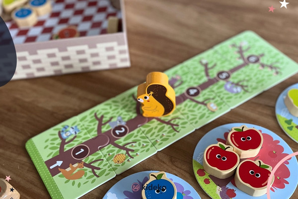 ovocny-sad-vevericka-hra-s-farbami
