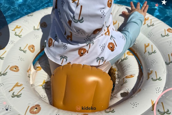 Opierka na kolese Swim Essentials pre menšie bábätká