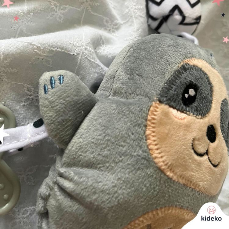 New-Baby-závesná-hračka-leňochod-materiál