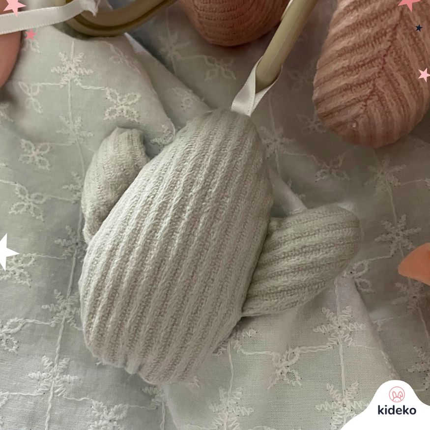 new-baby-špirála-lama-detail-plyšová-hrkálka