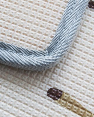 Na zemi tráví děti víc času, než si často uvědomujeme. Proto nám záleží na tom, aby bylo to, na čem si hrají, měkké,...