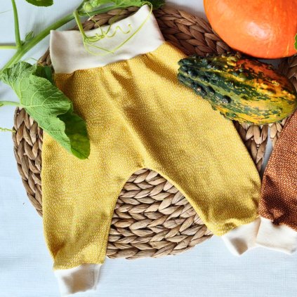 Kojenecké tepláčky Šyju déšť hořčicový