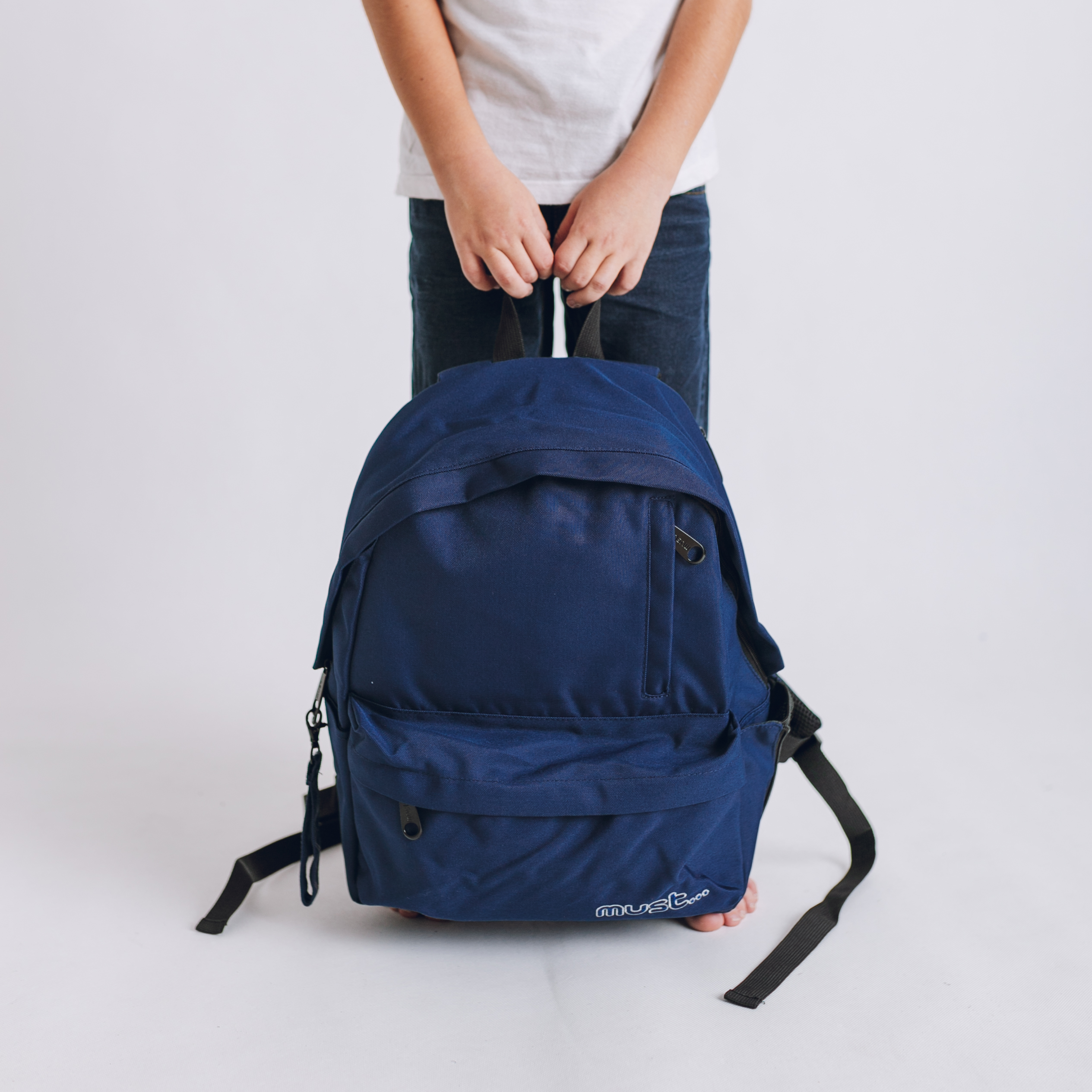 Monochrome EKO Ergonomický eko batoh z recyklovaných materiálov NAVY 22l