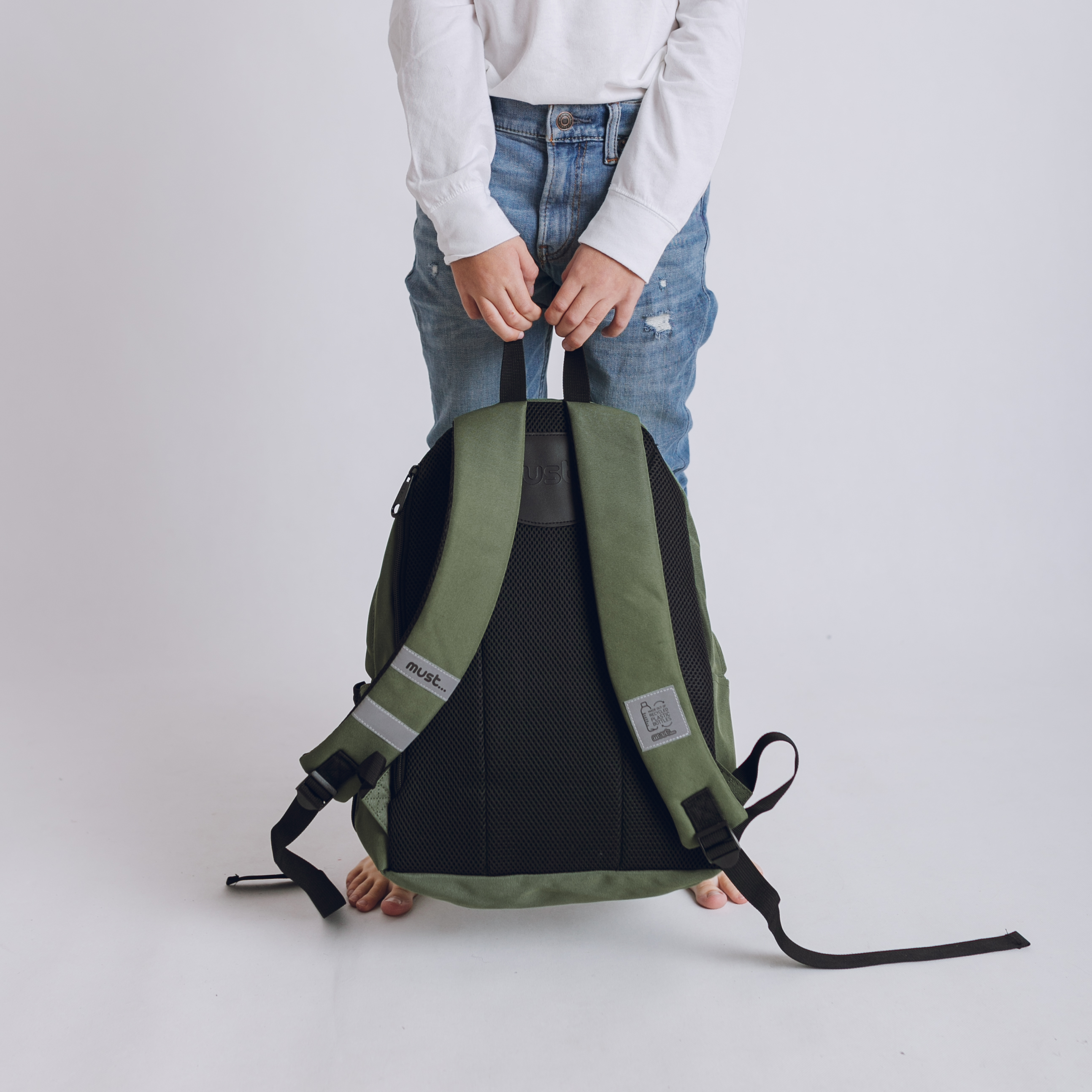 Monochrome EKO Ergonomický eko batoh z recyklovaných materiálov OLIVE 22l