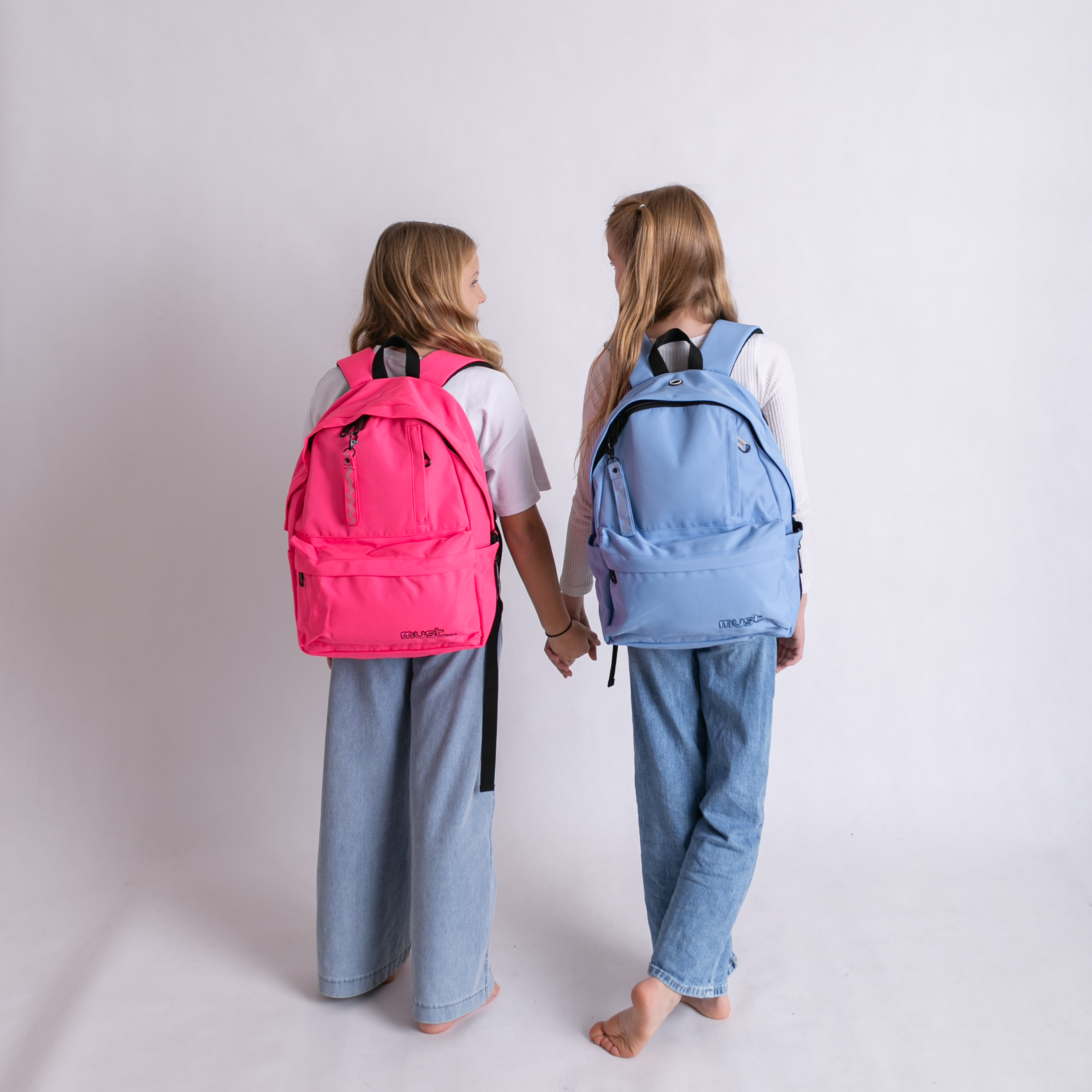 Monochrome EKO Ergonomický eko batoh z recyklovaných materiálov FLUO PINK 22l