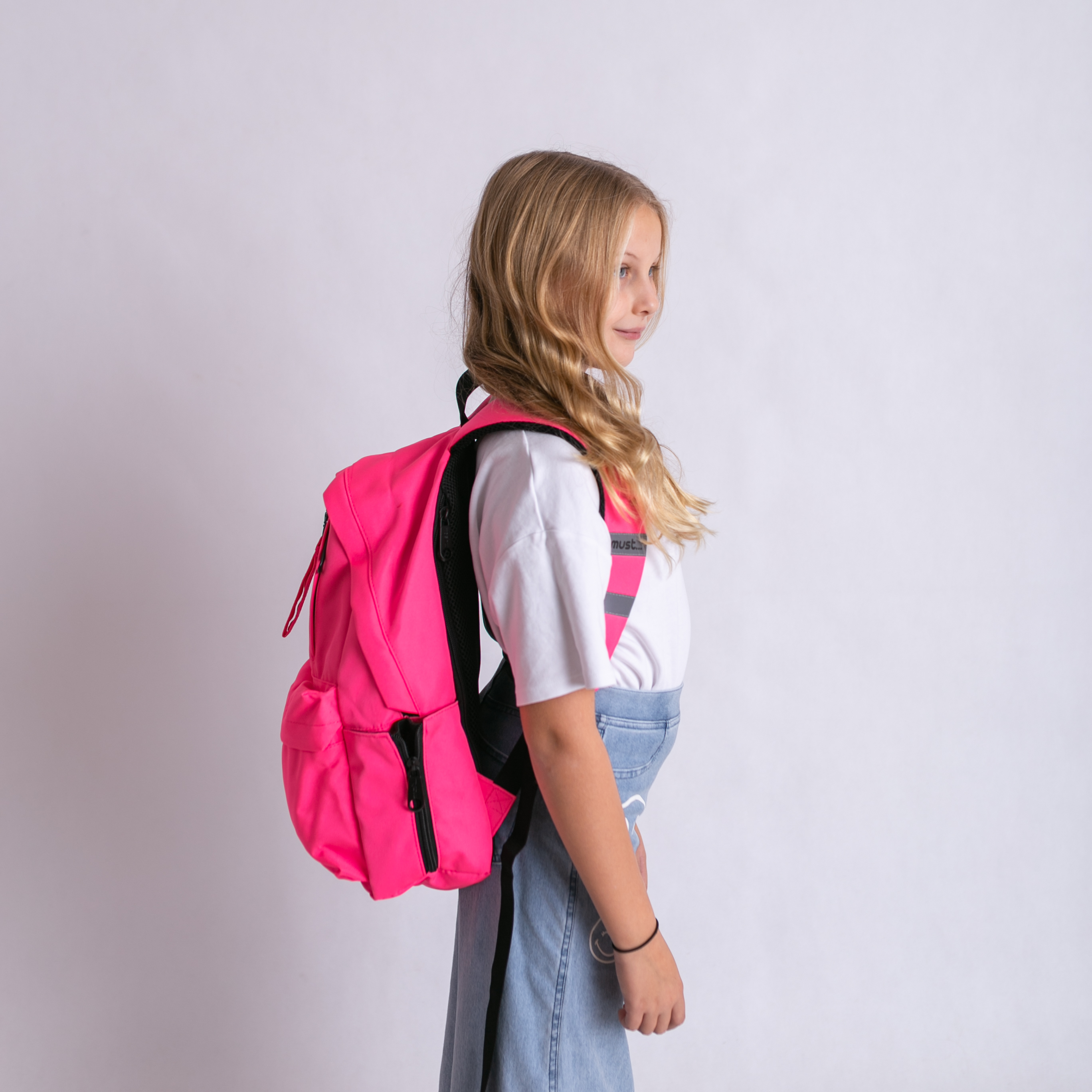 Monochrome EKO Ergonomický eko batoh z recyklovaných materiálov FLUO PINK 22l