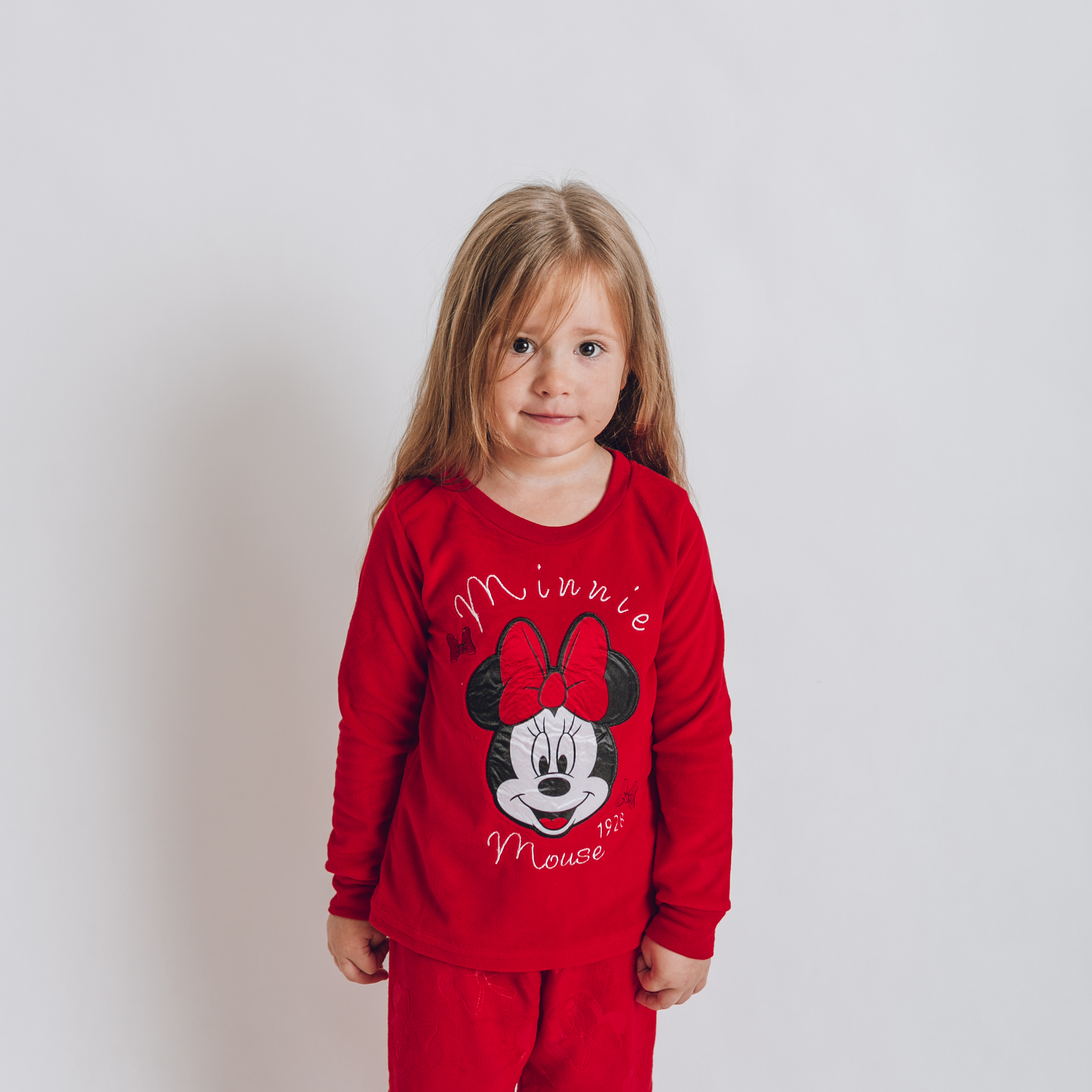 Minnie Mouse Velúrové detské pyžamo Minnie červené Veľkosť: 134