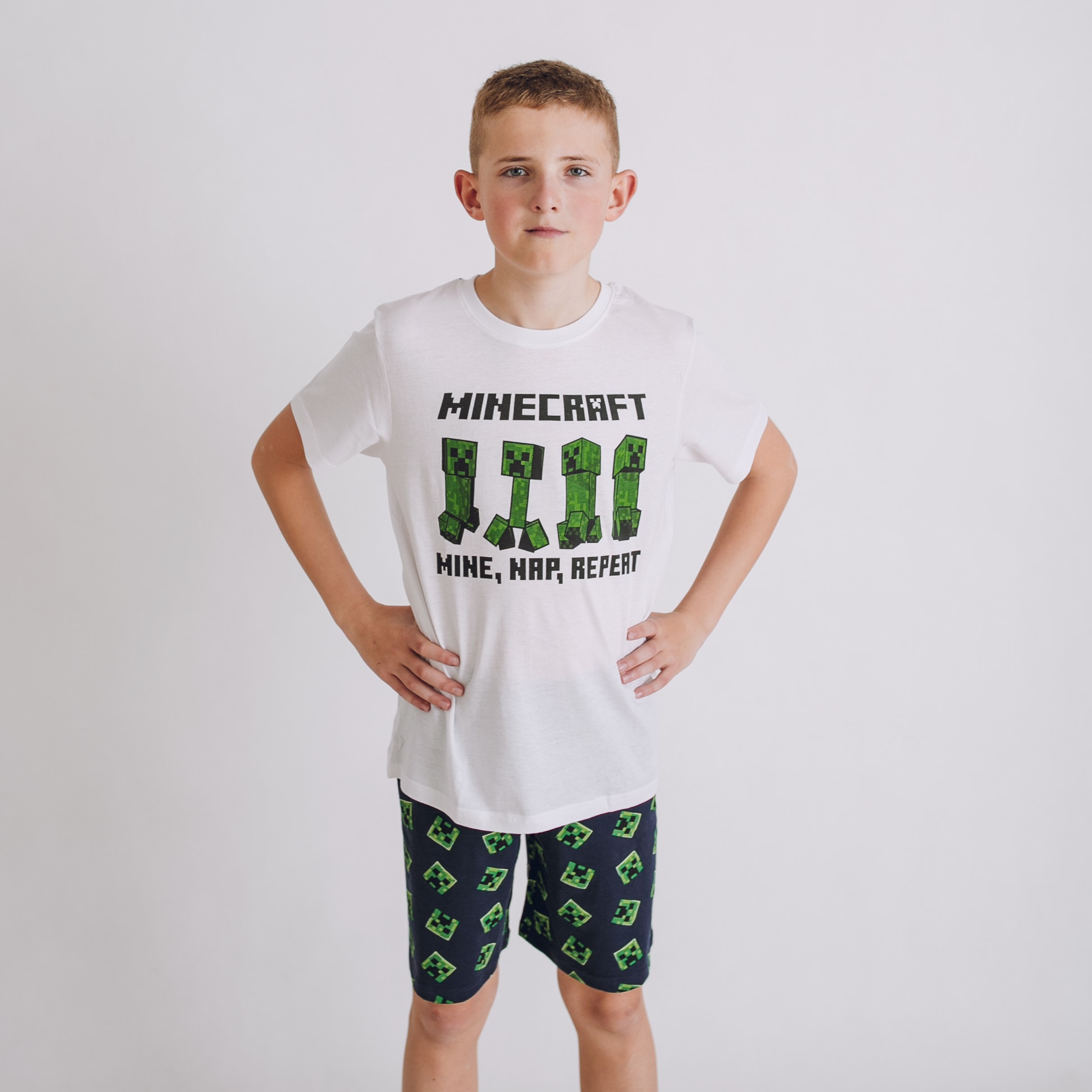 Detské letné pyžamo Minecraft Creeper White Veľkosť: 140/146