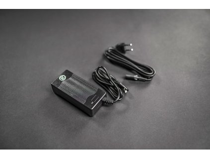 KIFFE Golf Outlet Ladegeraet