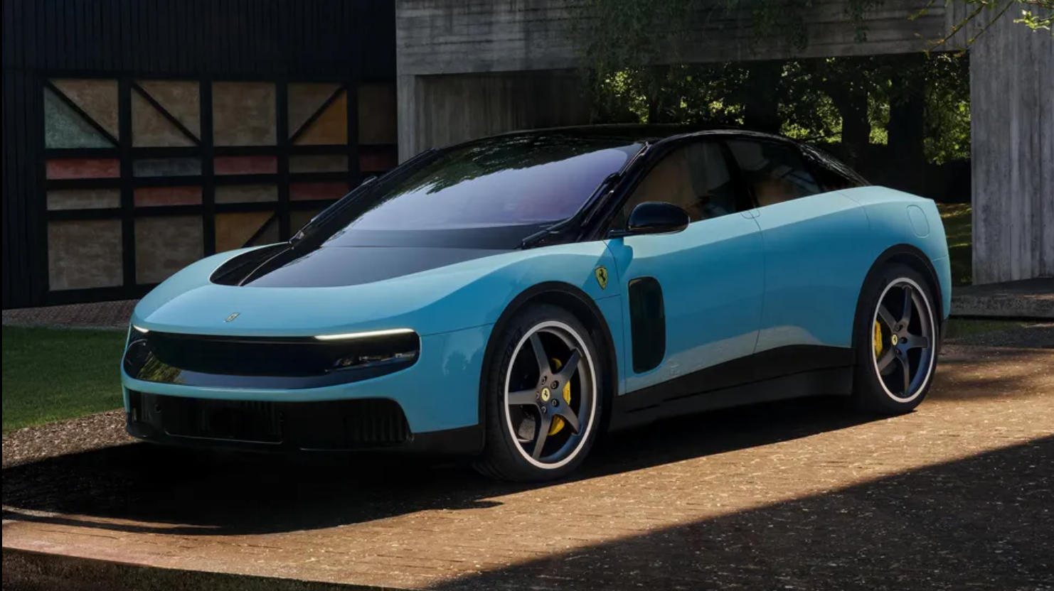 Apple auto zrušil. Ferrari si zobralo jeho dizajnéra a ukázalo elektrickú Luce