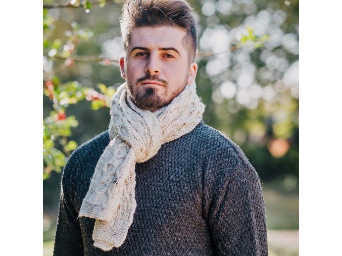 Knitted scarf