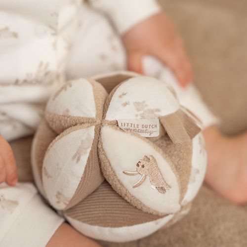 0026711 little dutch grijpbal baby bunny newborn naturals 1