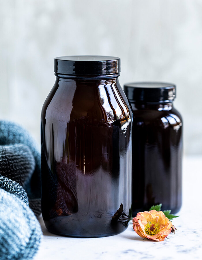 Sklenice na skladování s víčkem Amber 500 ml