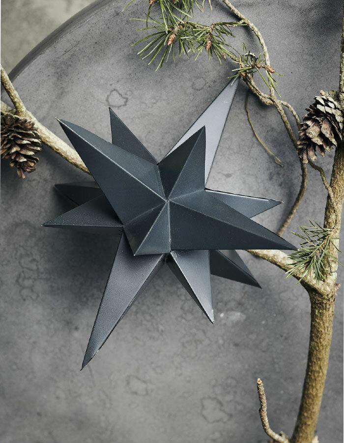 Star 3 Dimensional Black