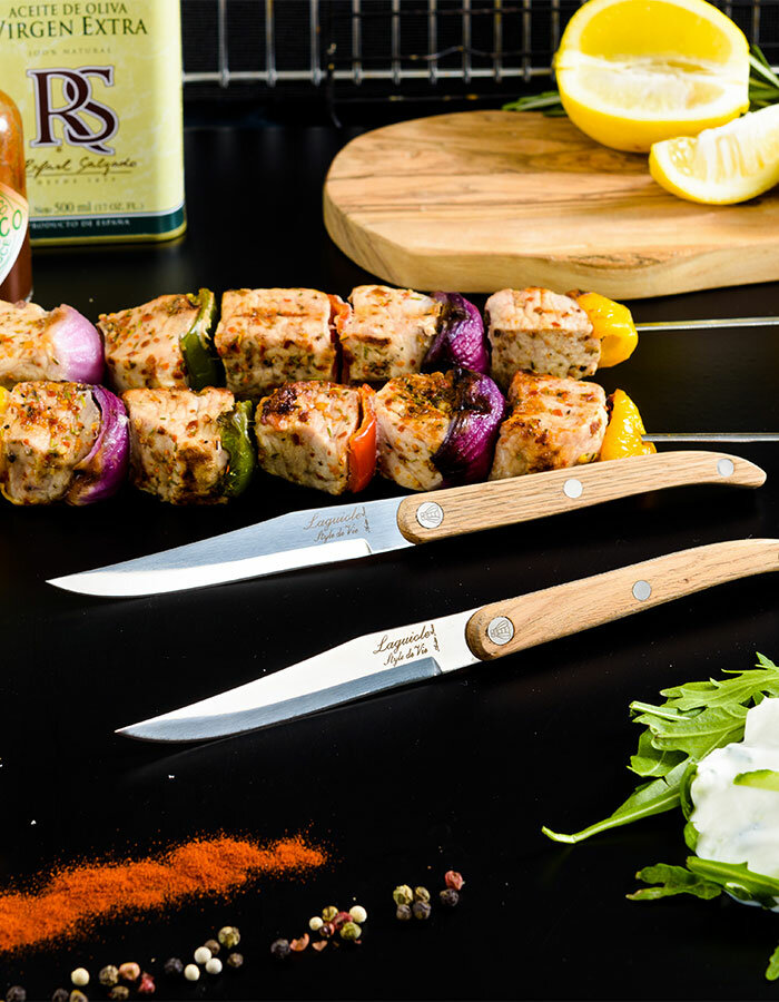 Steak knives Oak serrated thick blade