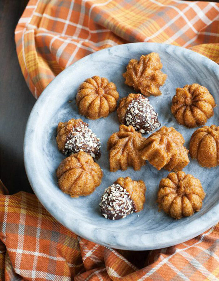 Baking mold - autumn fruits 12 pcs