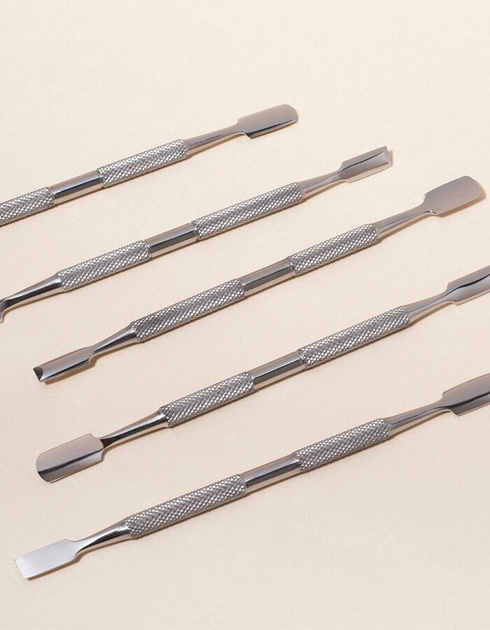 Manucurist cuticle pusher