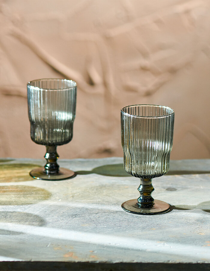 Fali Wine Glass Smoke