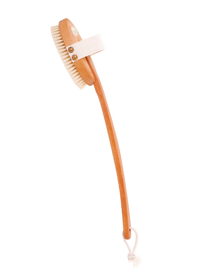 Dřevěný kartáč do sprchy Redecker s dlouhou rukojetí