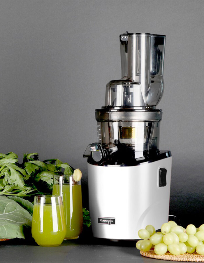 Kuvings Whole Slow Juicer REVO830 bílá matná