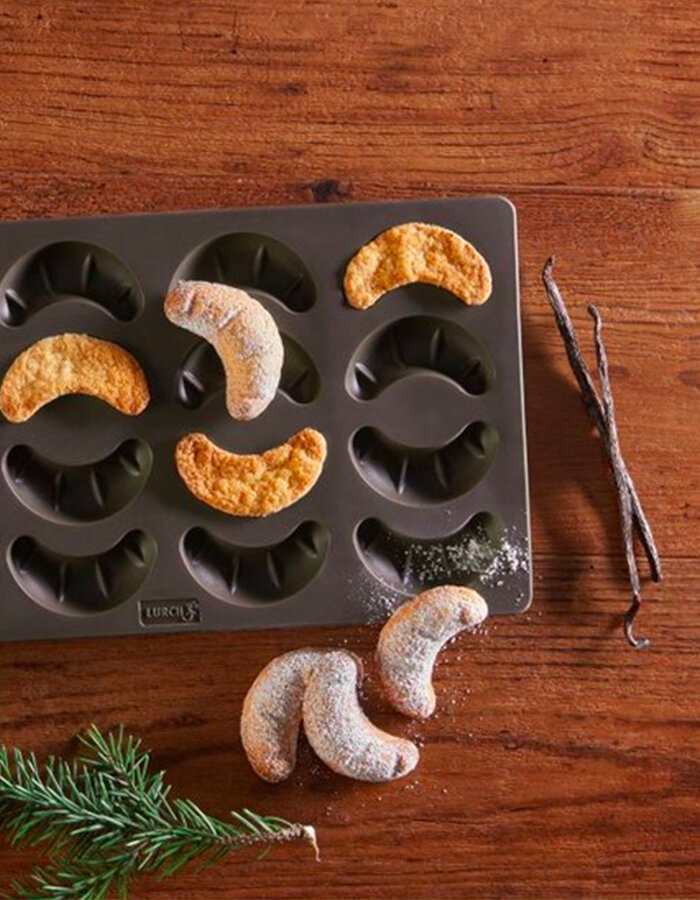 Silicone form for baking "vanilla rolls" Brown