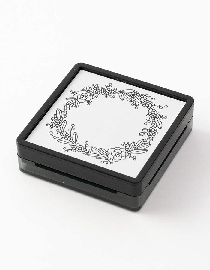 Midori Paintable Stamp Pre-inked Wreath
