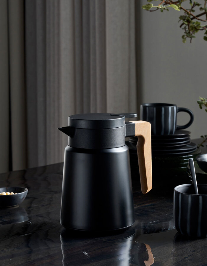 Thermos Cole Black 1l