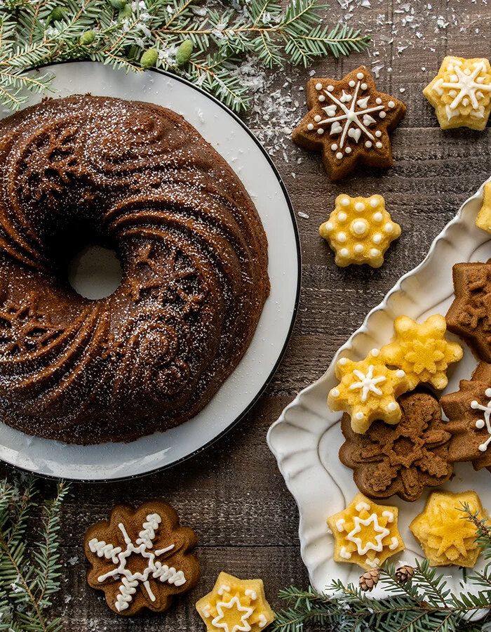 Cake Pan Let it Snow
