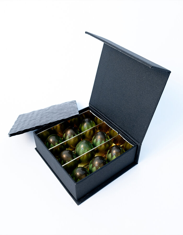 Krabička na pralinky s magnetem Black Luxury