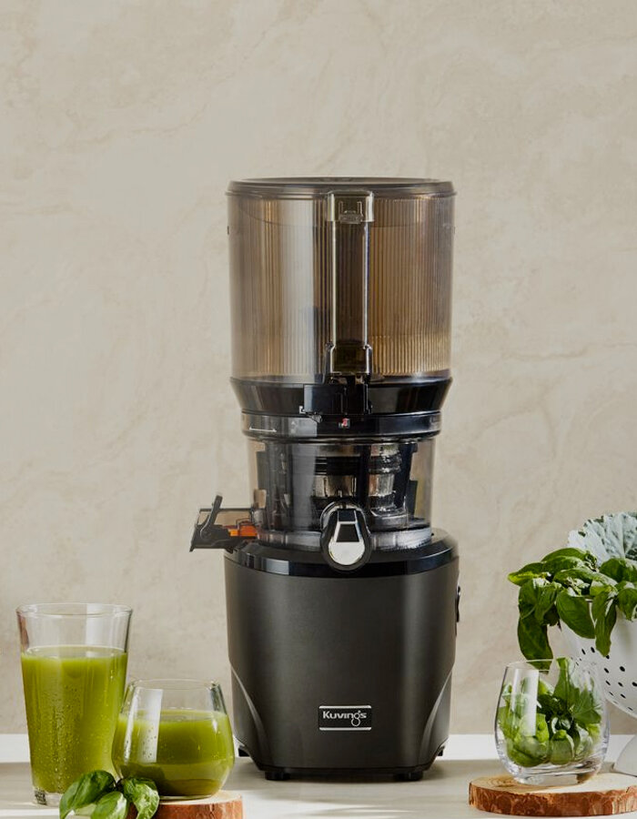 Kuvings Hands-Free Slow Juicer AUTO10S černá matná