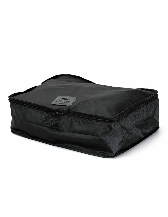 900 x 700travel black