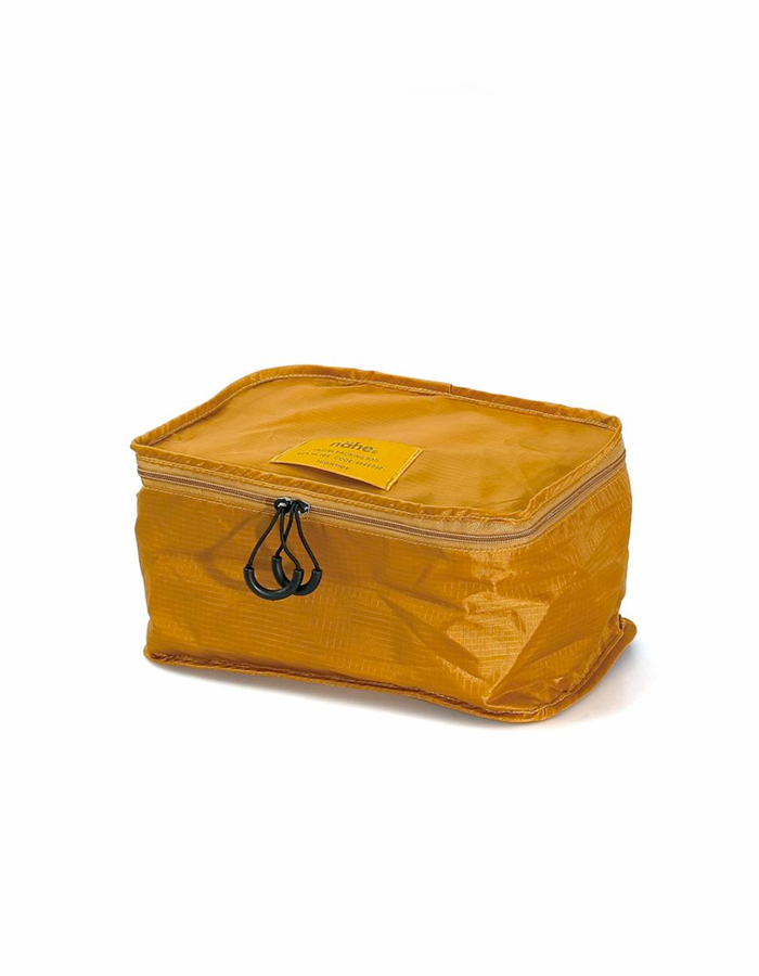 900 x 700yellowS01
