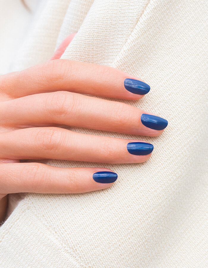 Tmavě modrý lak Manucurist Green Flash LED polish gel Navy Blue 15 ml