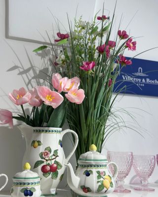 Vneste do svojho domova kúsok francúzskeho vidieka! S najpredávanejšou kolekciou French Garden od @villeroyboch dodáte...