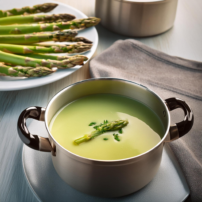 Krémová chřestová polévka s parmazánem - Skvělá na začátek letní sezóny