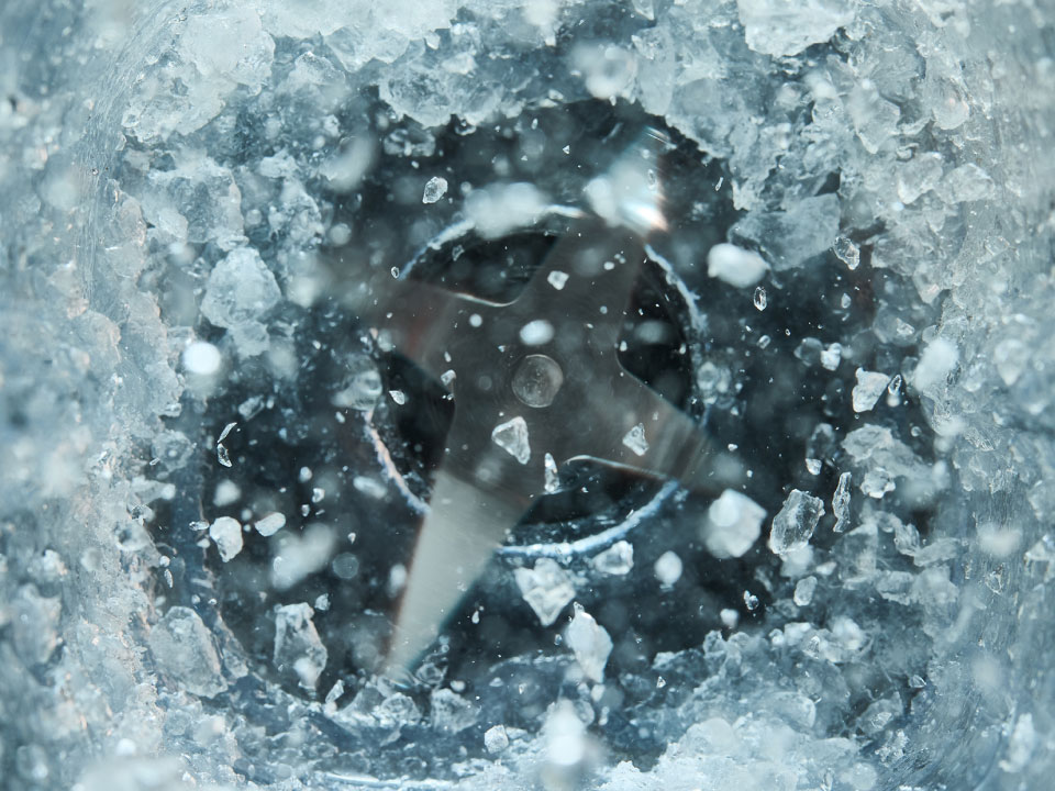 Výkonné 360° asymetrické nože – od ledu k jemné tříšti během vteřin