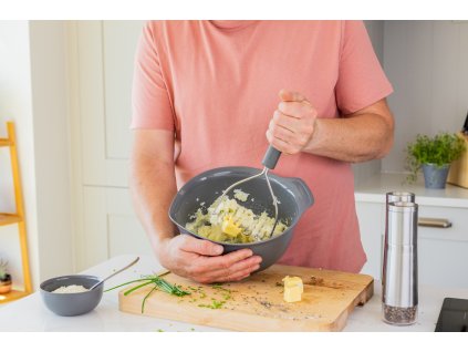 Šťouchadlo na brambory KitchenAid Classic Collection 25,5 cm šedá4